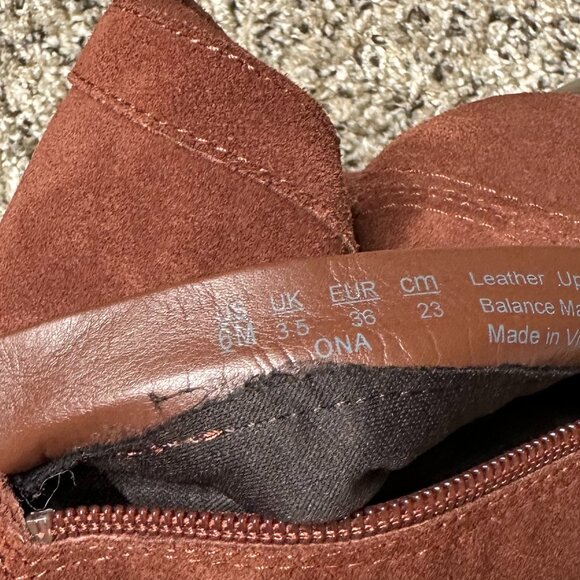 🦋Naturalizer Women's Suede Boots  SIZE 6 - Picture 4 of 8